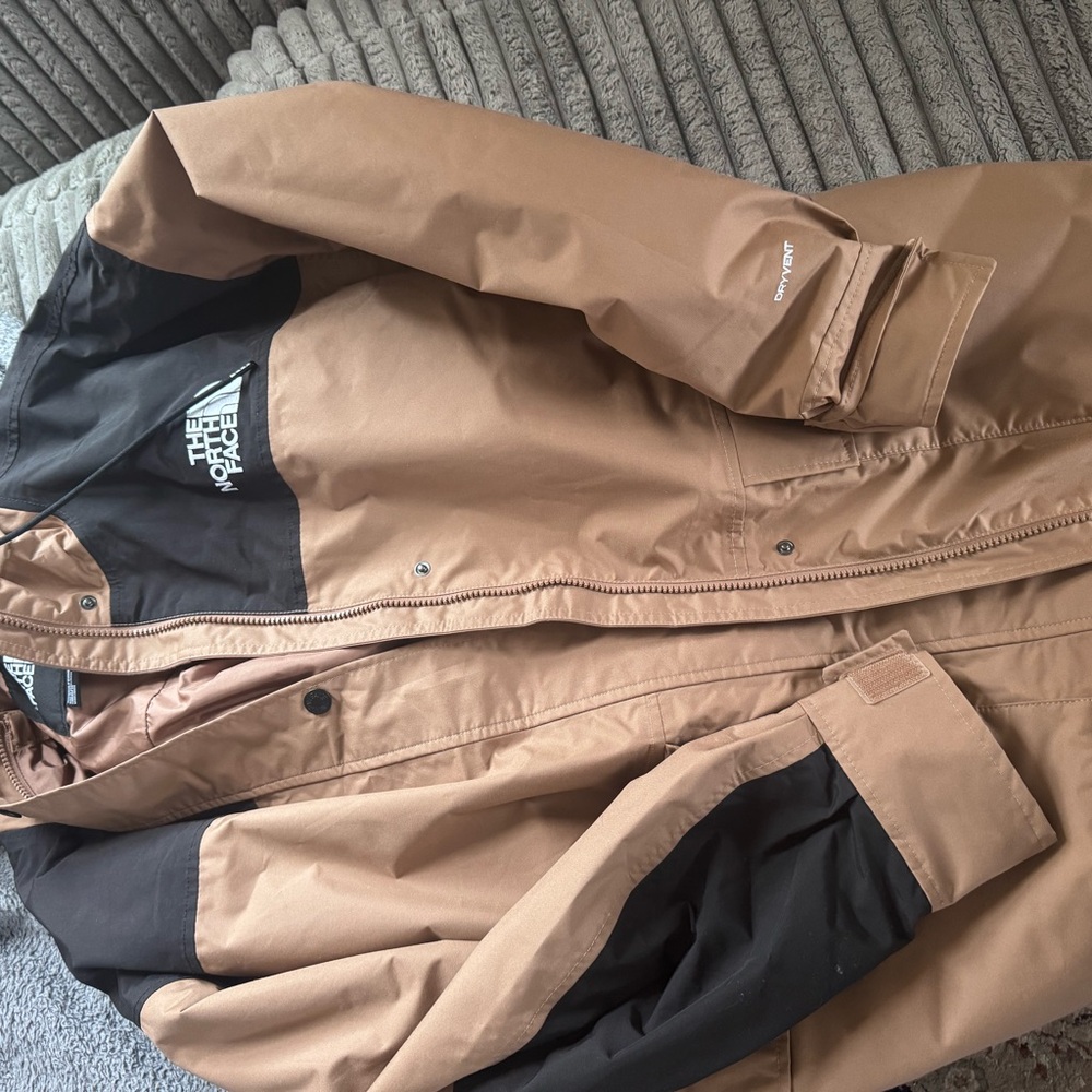 The North Face Men's Tan and Black Performance Jacket